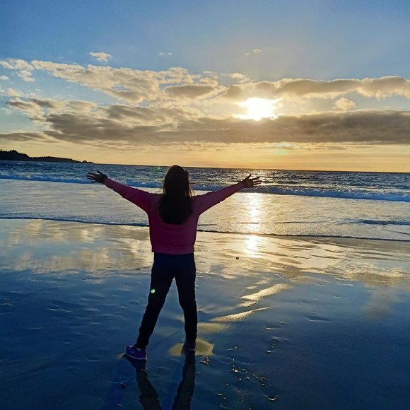 Meet your Posher, The Luminescence - Picture 2 of 3